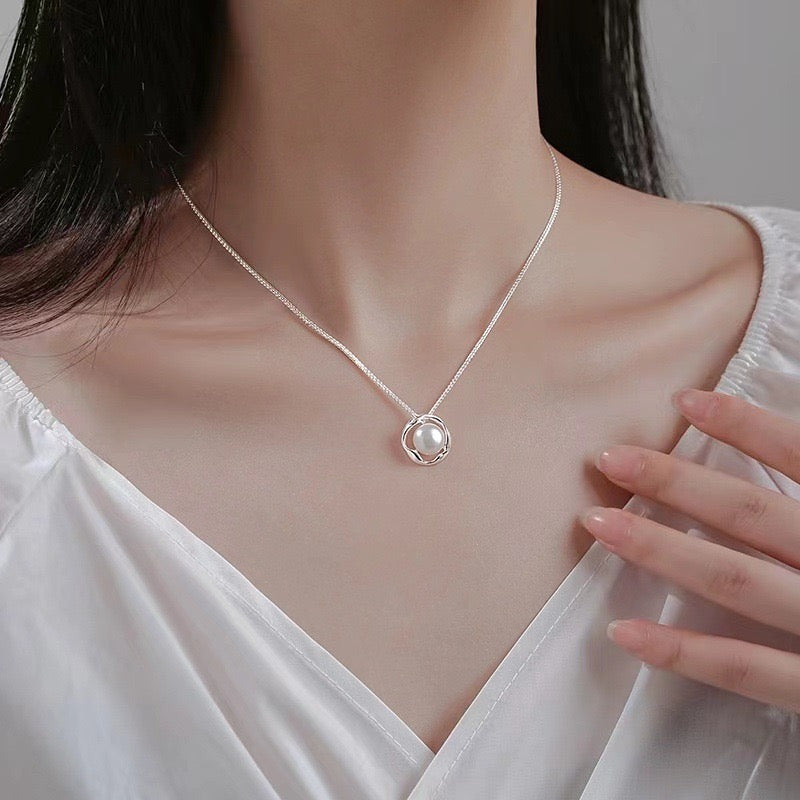 Collar de Pétalos de Perla