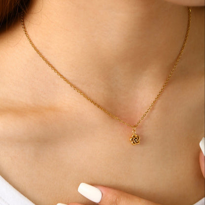 Collar de Flor de Rosa